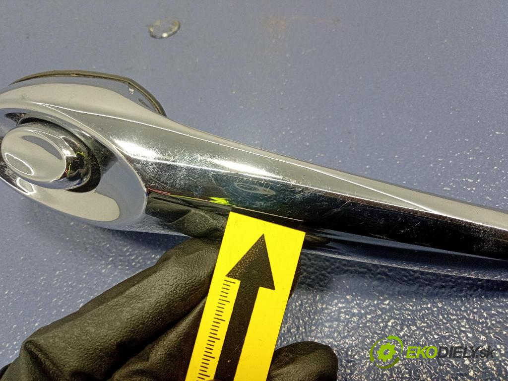 Chrysler Pt cruiser 2003 klika před Práva: 04724912AC