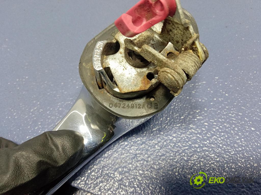 Chrysler Pt cruiser 2003 rukoväť Predné Prava: 04724912AC