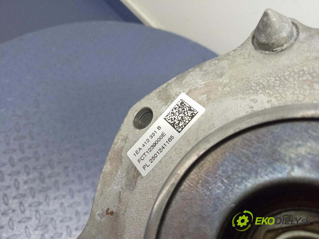 Skoda Elroq 50 2025 McPerson: Vľavo: 1EA407257H