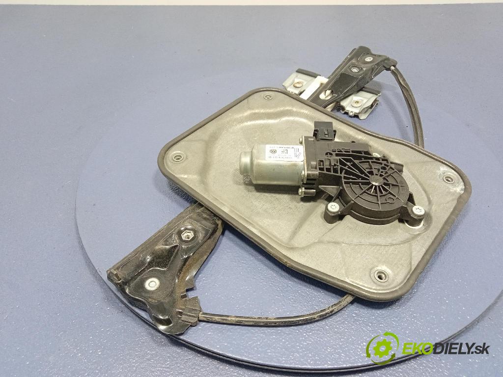Skoda Fabia 2012 mechanismus stahování Sklenka: před Levý: 6R0959801M