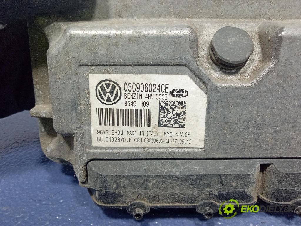 Skoda Fabia 2012 řídící jednotka Motor: 03C906024CE