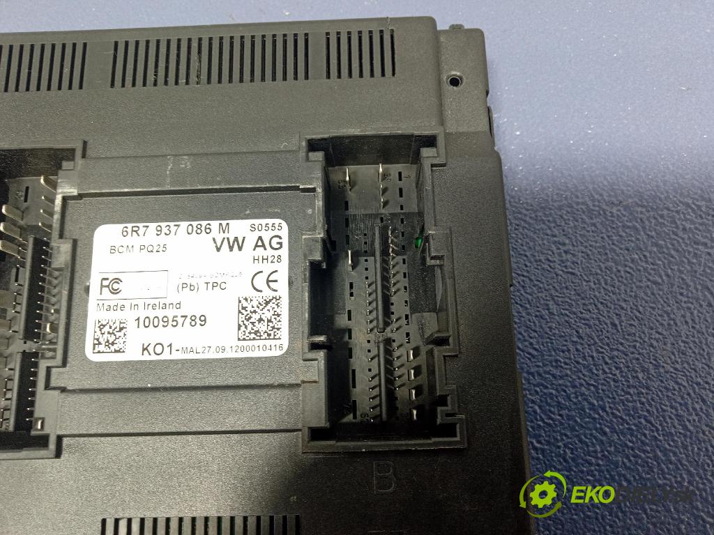 Skoda Fabia 2012 řídící jednotka Motor: 03C906024CE