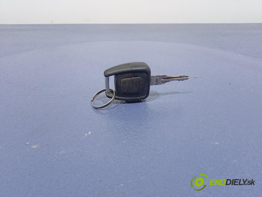 Opel Zafira 2000 řídící jednotka Motor: 55555600