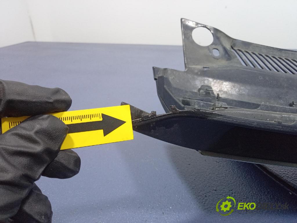 Vw Golf 2011 mřížka / Gril: 1K9853651A