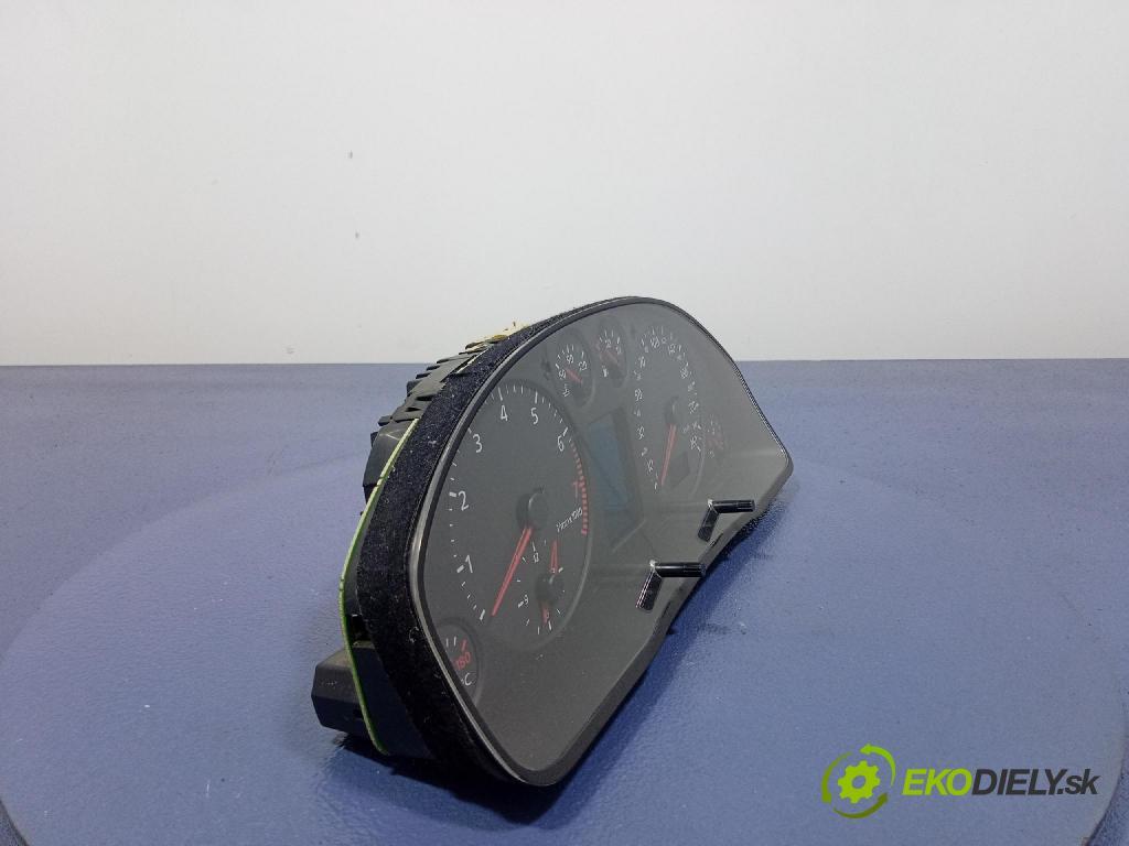 Audi A4 1999 Přístrojová deska 8D0919881J