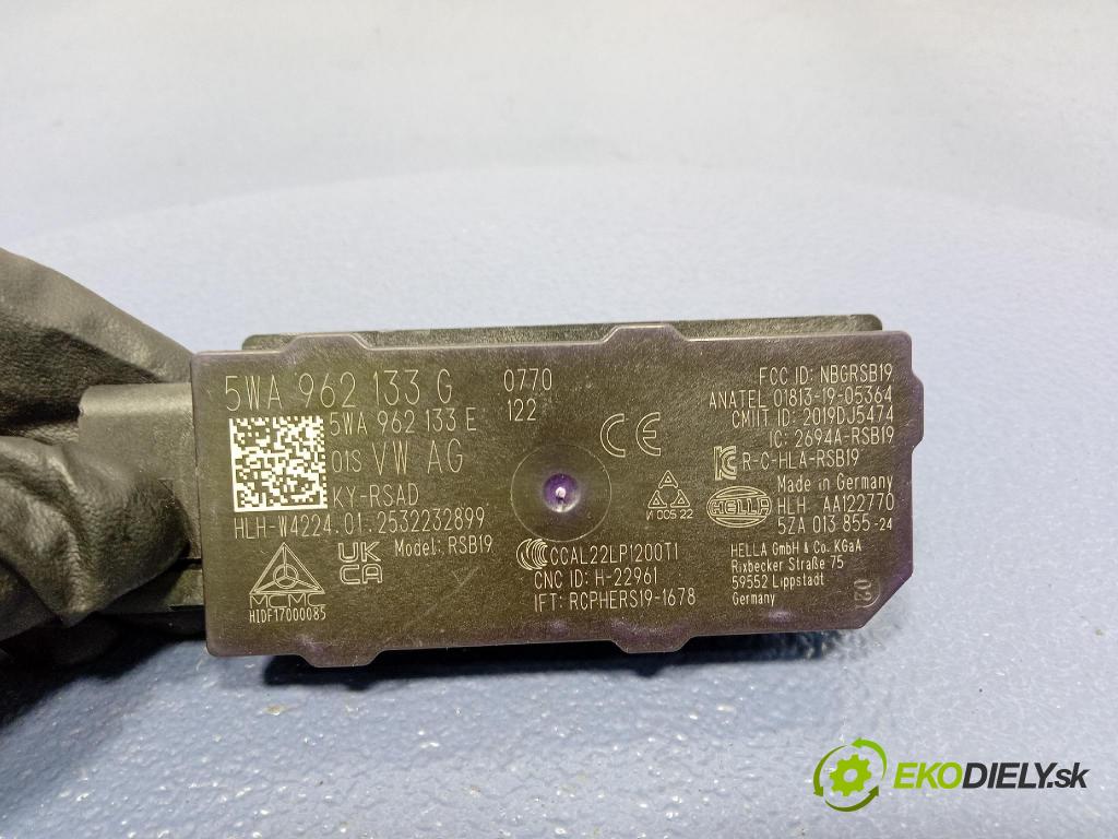 Skoda Elroq 50 2025 Zesilovač: Letecký / GPS 5WA962133G