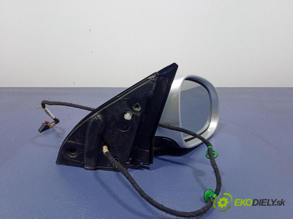 Vw Golf 2011 zpětné zrcátko prave