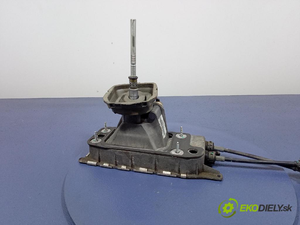 Vw Golf 2011 Páka: Zmeny: 1K0711049CB