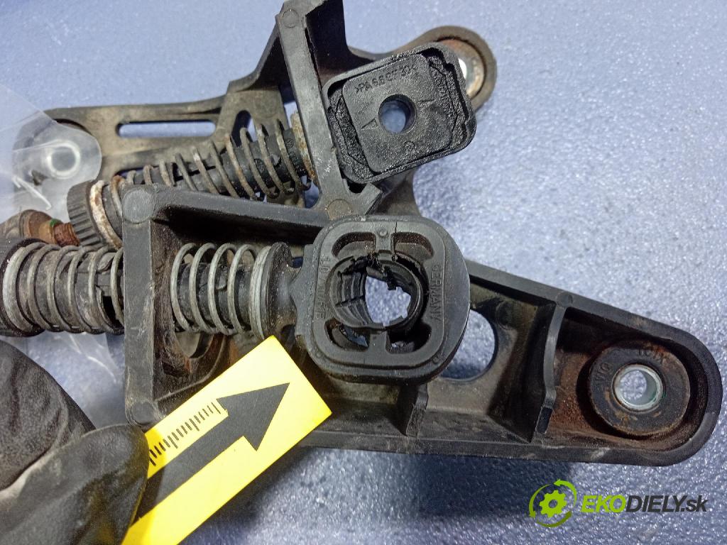 Vw Golf 2011 Páka: Zmeny: 1K0711049CB