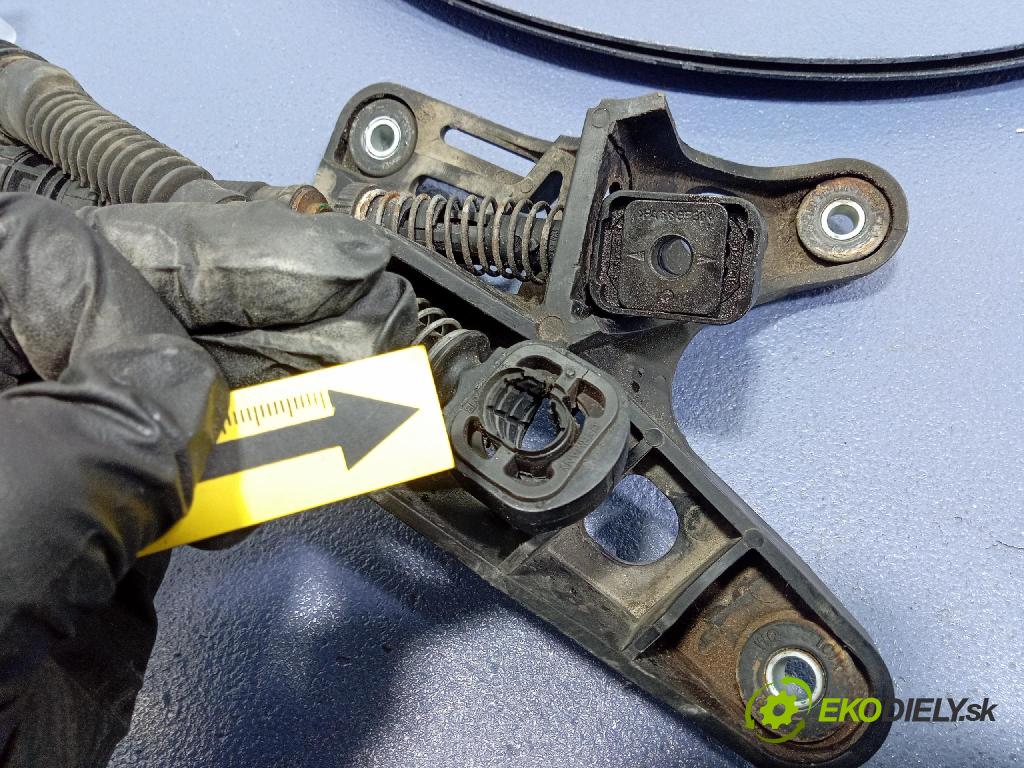 Vw Golf 2011 Páka: Zmeny: 1K0711049CB