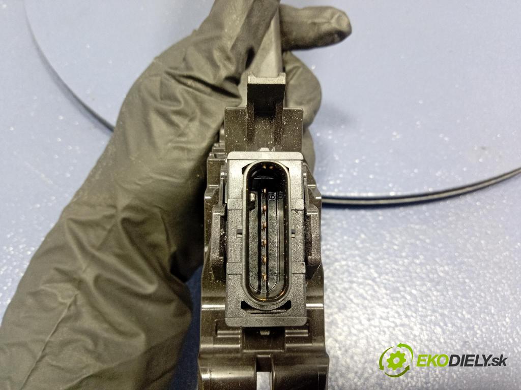 Skoda Elroq 50 2025 pedal Plyn: 1EB723503