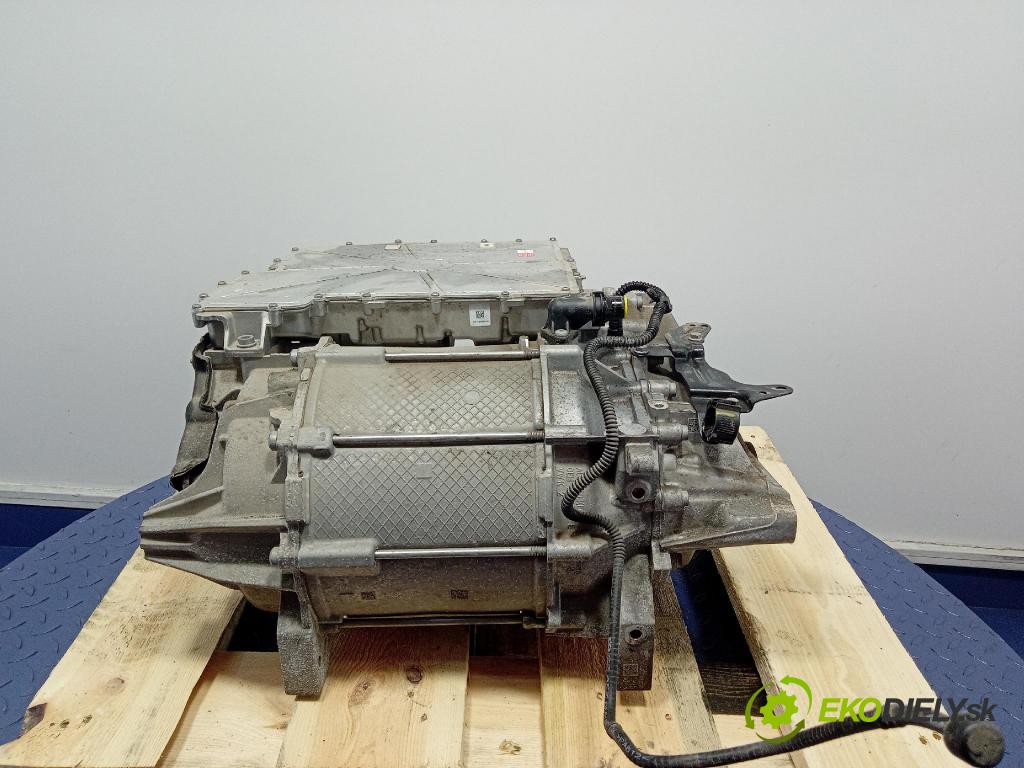 Skoda Elroq 50 2025 elektromotor Elektrický: EDC