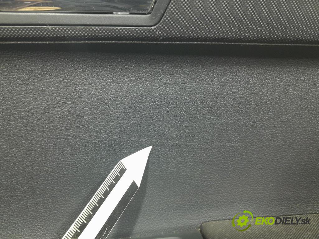 Skoda Fabia 2019 Tapacír: dveře před Práva: 01