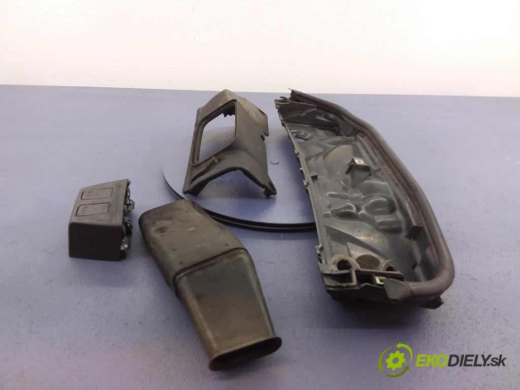 Bmw Seria 3 2002 Části z demontažní balíček