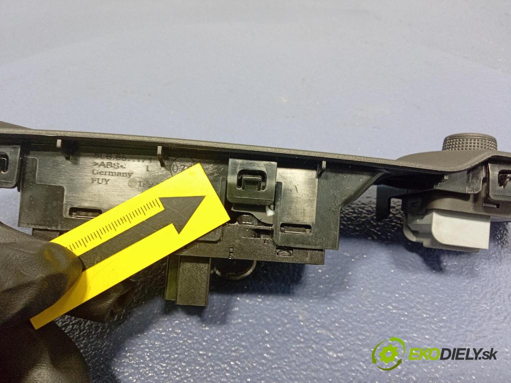 Skoda Elroq 50 2025 prepínač Okná: 3G0959857B