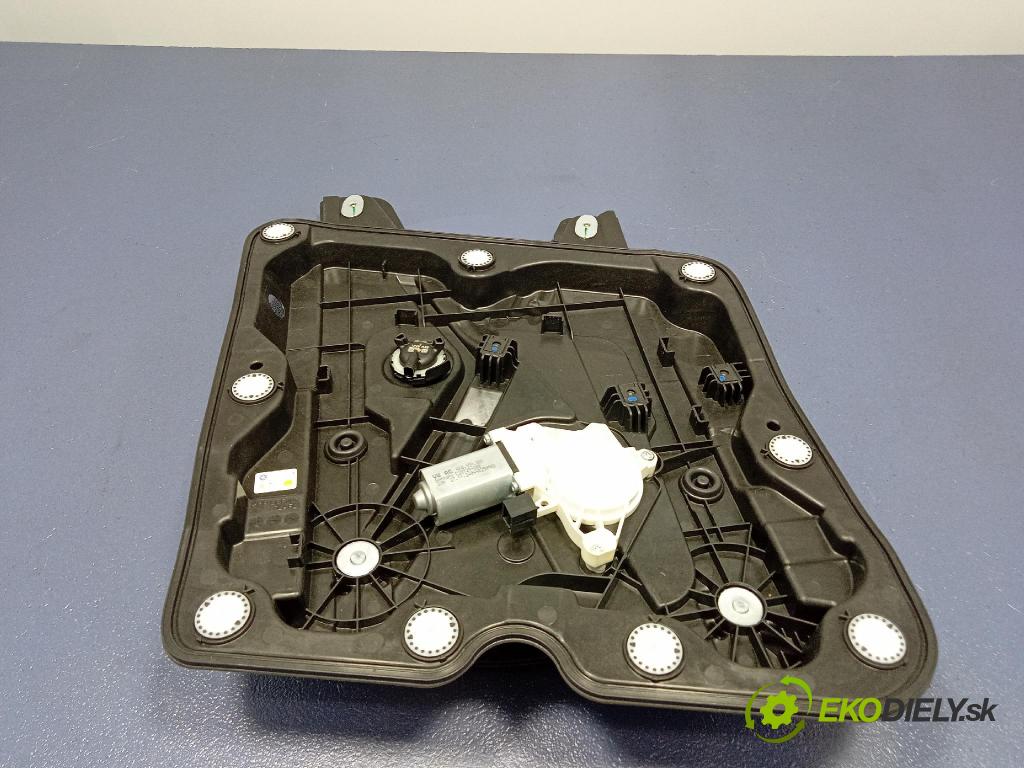 Skoda Elroq 50 2025 mechanizmus okna Okná: Predné Vľavo: 5LA837655B