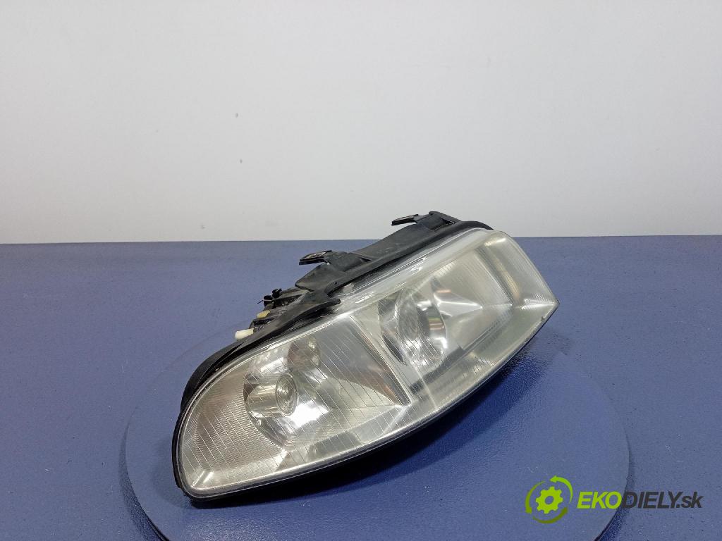 Audi A4 1999 světlo v pravo: 8D0941004AK