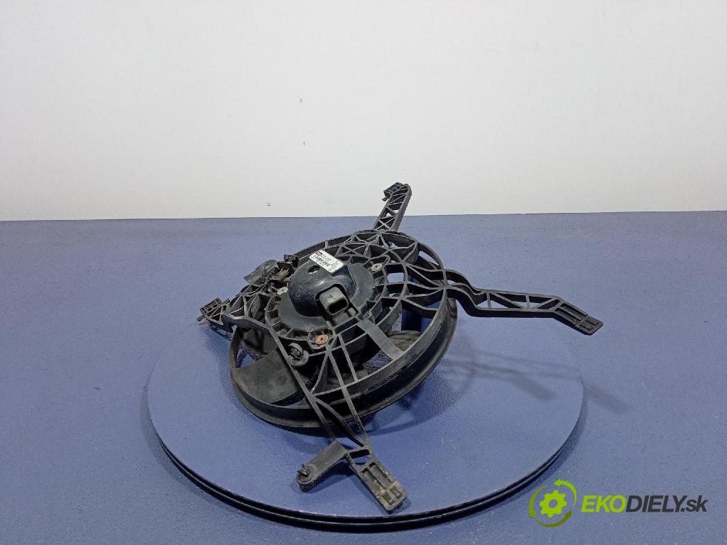 Ford Fiesta 2010 ventilátor Chladič: 8V51-8C607-BE