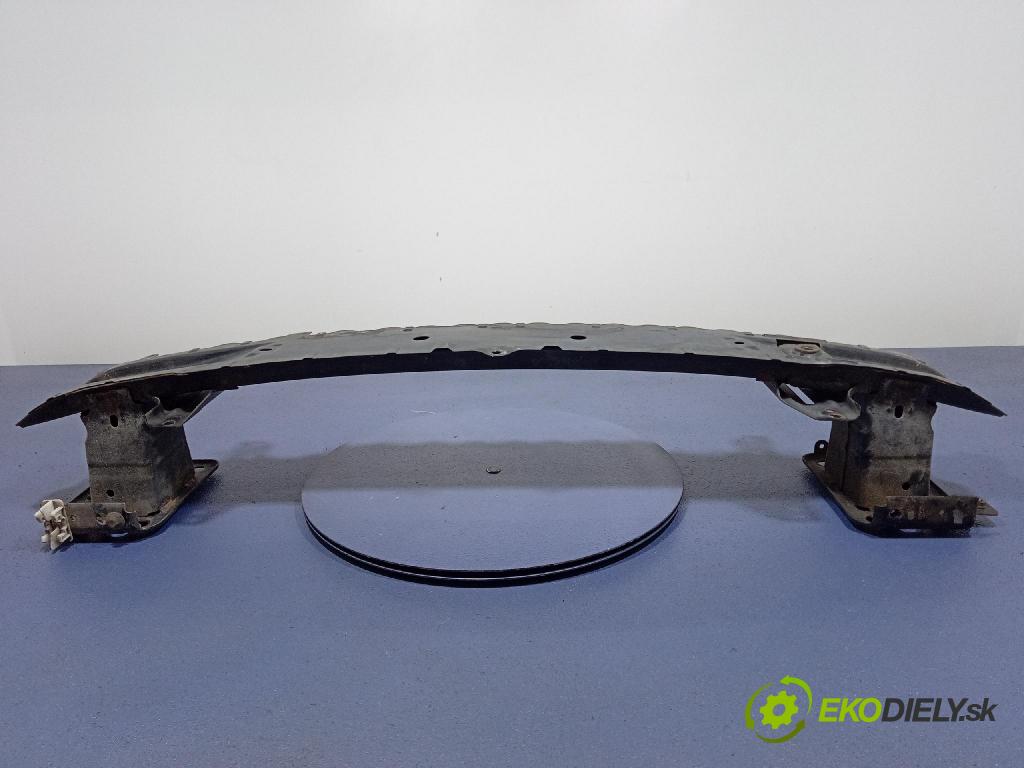 Ford Fiesta 2010 výztuha narazník před