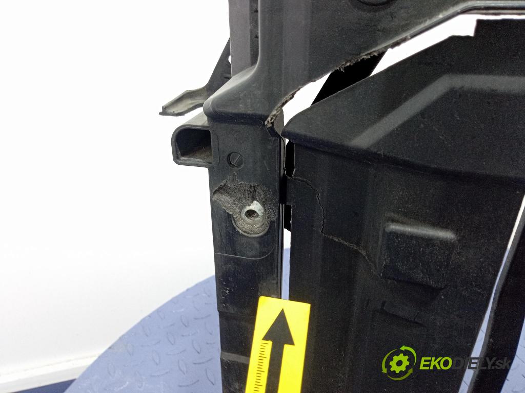 Ford Fiesta 2010 výztuha Čelní / stěna Přední 8V51-A16E146-AE