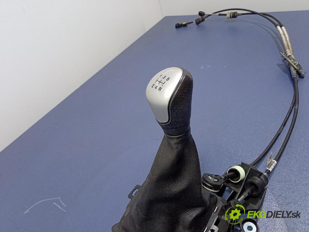 Ford Fiesta 2010 Páka: Zmeny: 8A6R7C453MBB