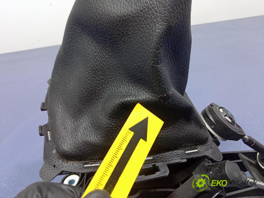 Ford Fiesta 2010 Páka: Zmeny: 8A6R7C453MBB