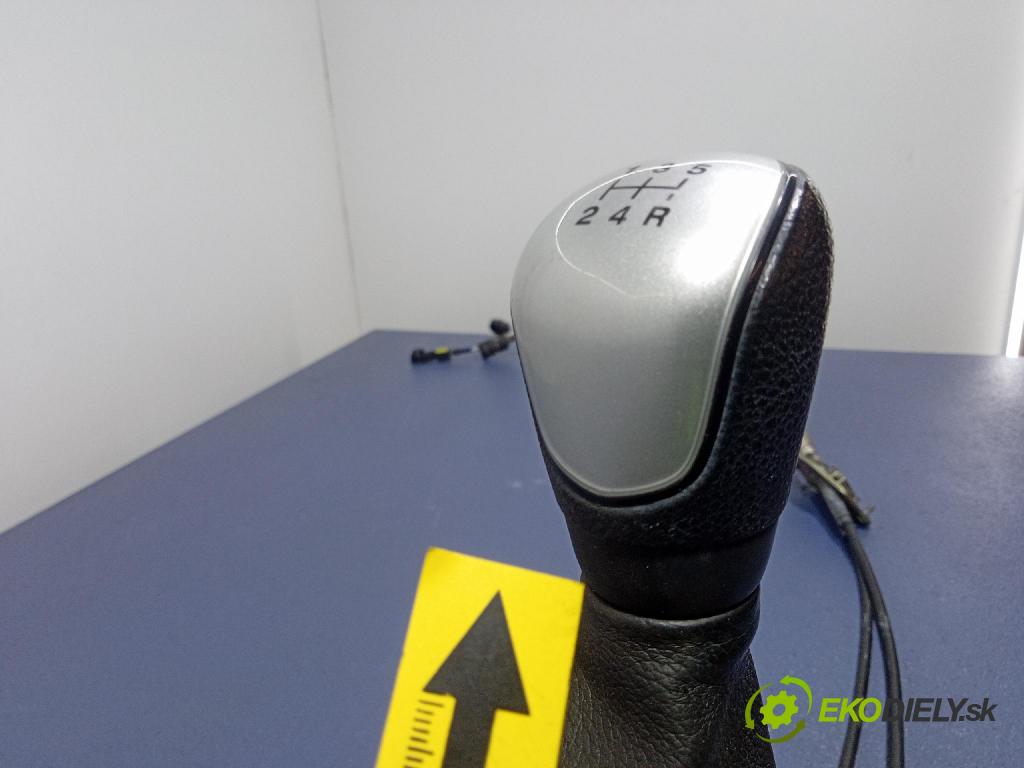 Ford Fiesta 2010 Páka: Zmeny: 8A6R7C453MBB