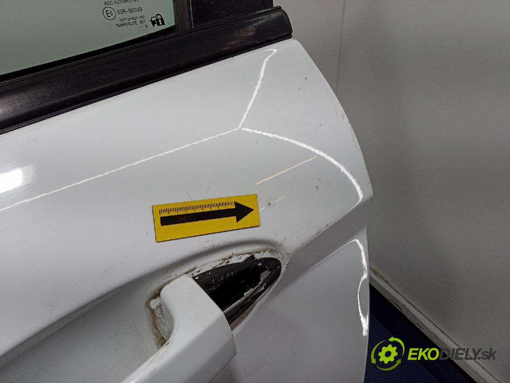 Ford Fiesta 2010 dveře před Vlevo, odjet: