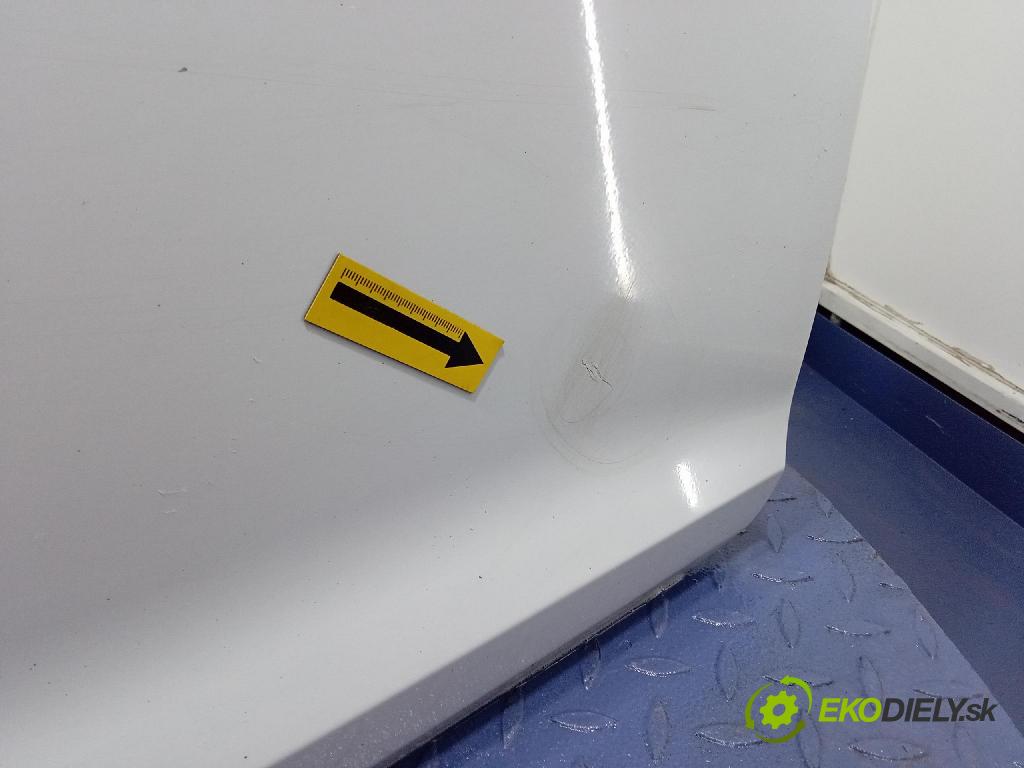 Ford Fiesta 2010 dveře před prave