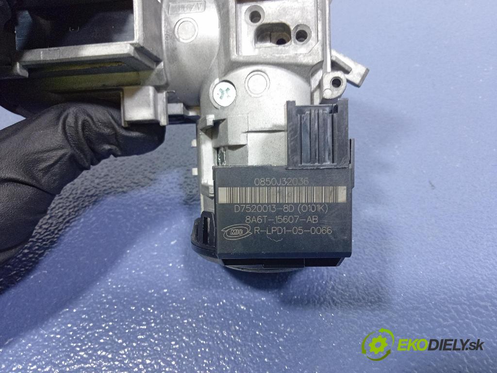 Ford Fiesta 2010 řídící jednotka Motor: