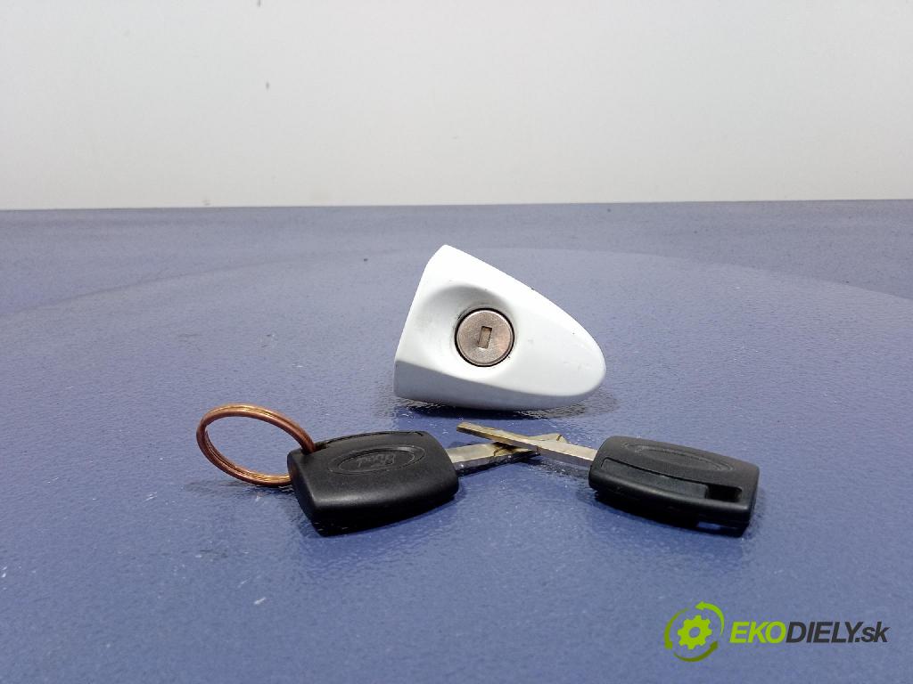 Ford Fiesta 2010 řídící jednotka Motor: