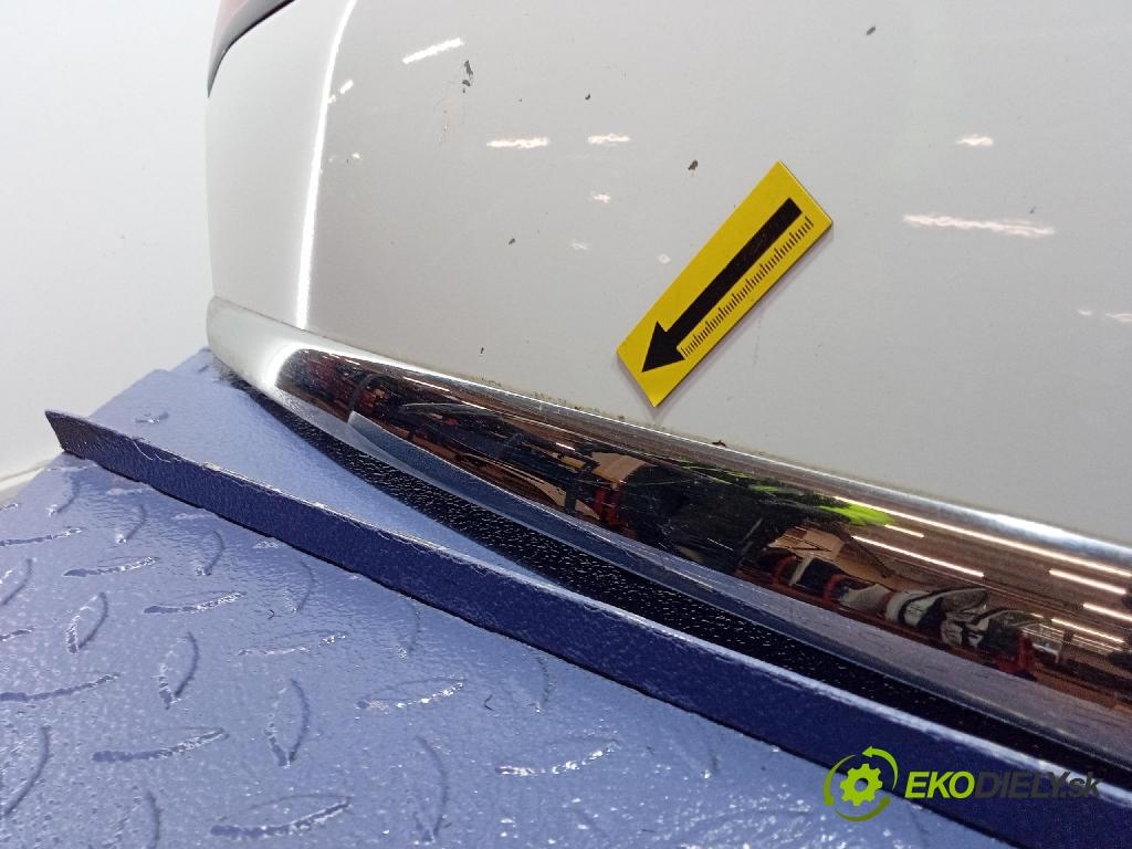 Citroen C3 2014 zadní dveře kufra: kufr