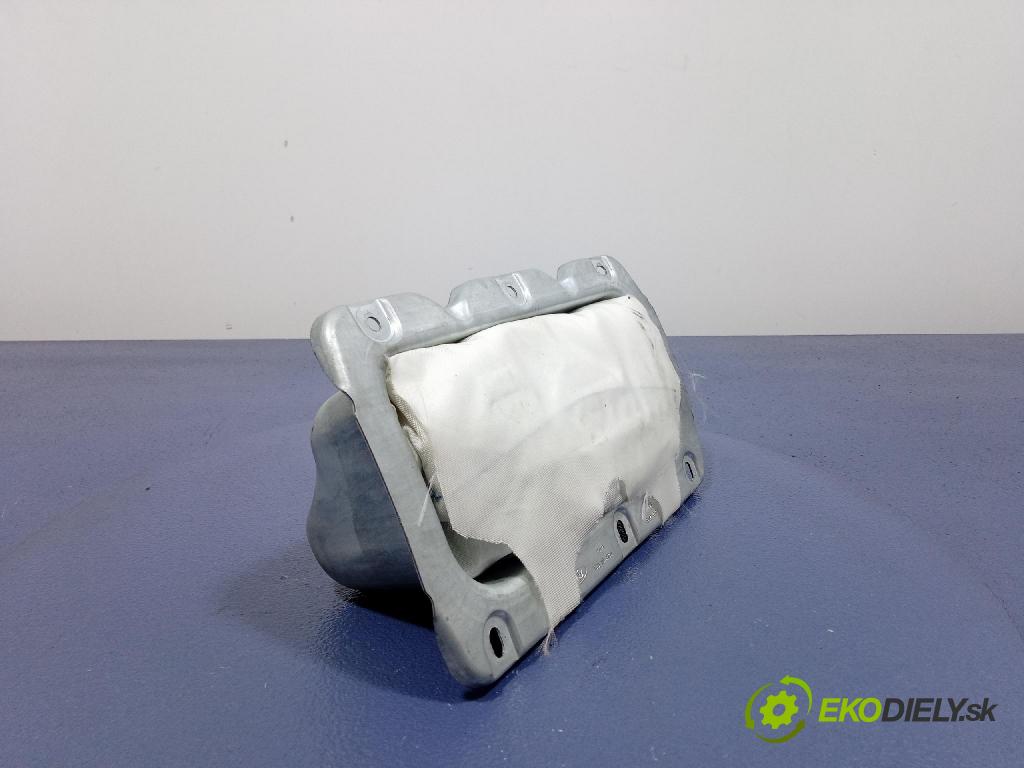 Ford Fiesta 2010 Airbag: Cestující: x 8V51A044H30