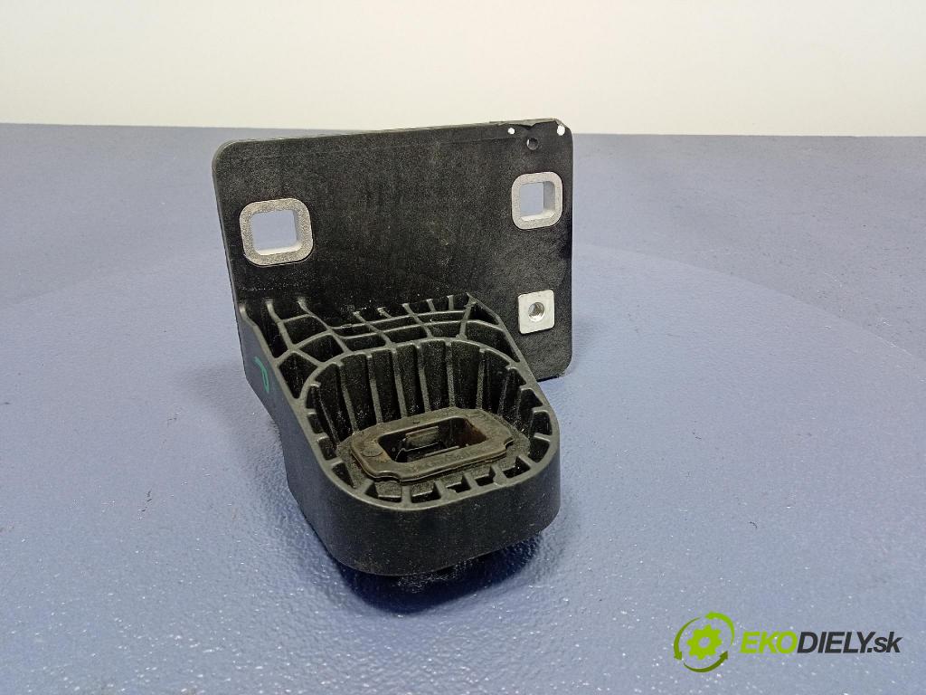 Skoda Elroq 50 2025 Chladič Voda 1EA121367H