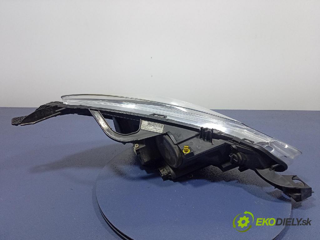 Citroen C3 2014 světlo Levý: 9677038280