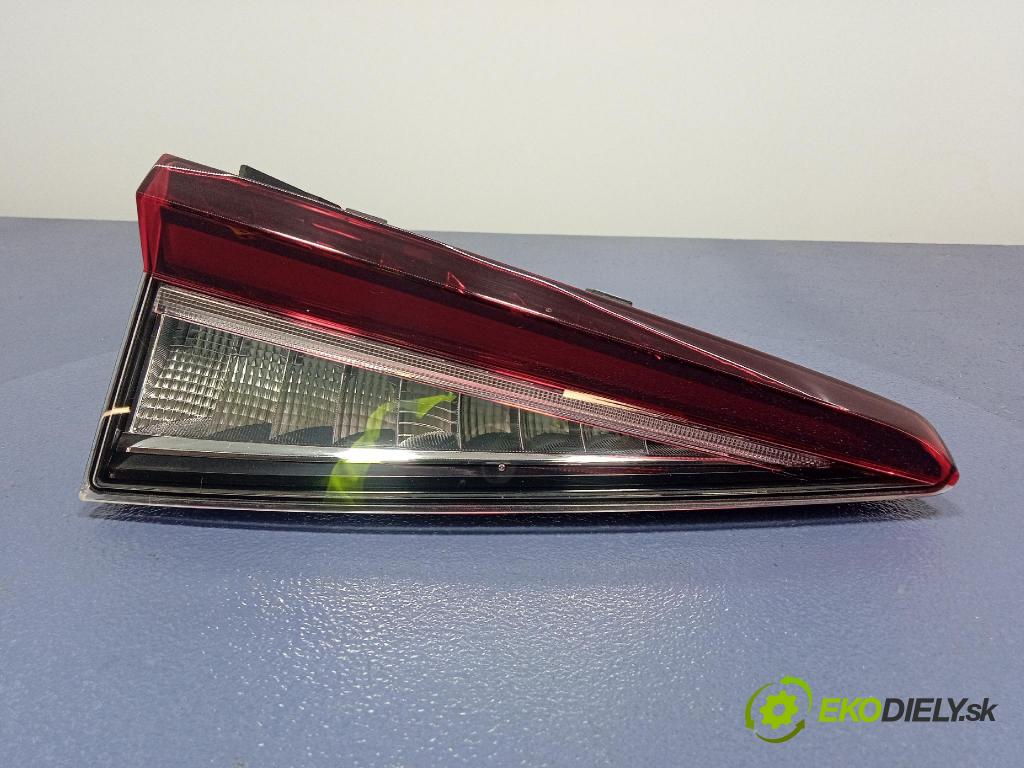 Skoda Elroq 50 2025 svetlo / reflektor zad ľavá Vnútri: 5LJ945307