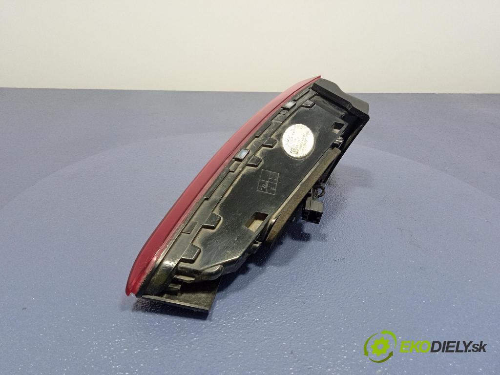 Skoda Elroq 50 2025 svetlo / reflektor zad ľavá Vnútri: 5LJ945307