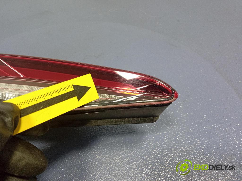 Skoda Elroq 50 2025 svetlo / reflektor zad ľavá Vnútri: 5LJ945307