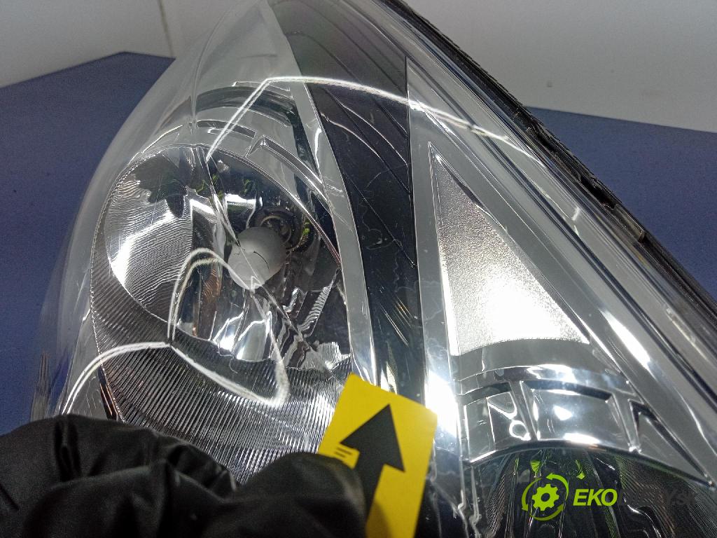 Citroen C3 2014 světlo v pravo: 9677033880