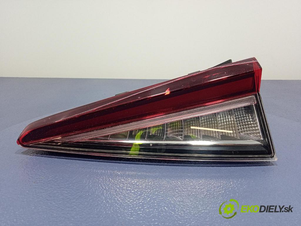 Skoda Elroq 50 2025 svetlo / reflektor zad Prava: Vnútri: 5LJ945308