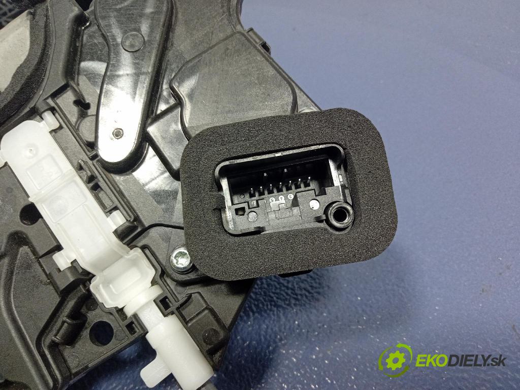 Skoda Elroq 50 2025 zámok dvere Predné Vľavo: 3J1837015A