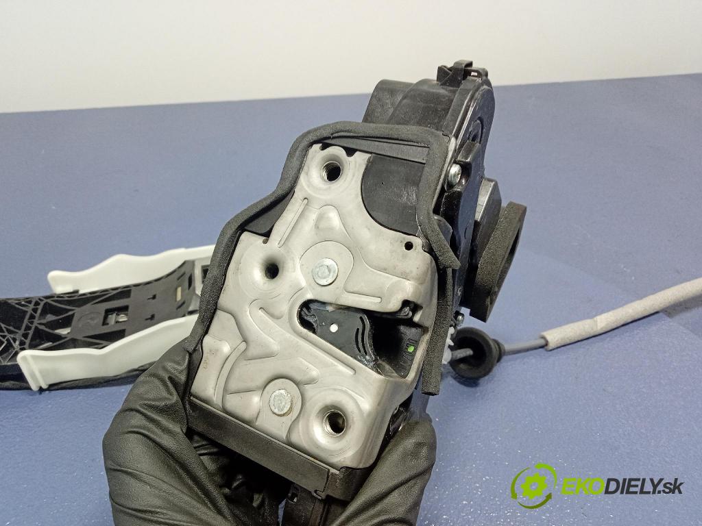 Skoda Elroq 50 2025 zámok dvere Predné Vľavo: 3J1837015A