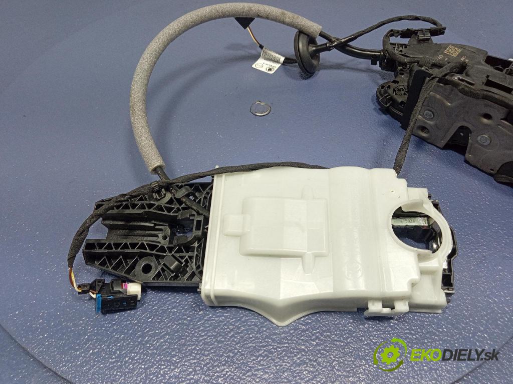 Skoda Elroq 50 2025 zámok dvere Predné Vľavo: 3J1837015A