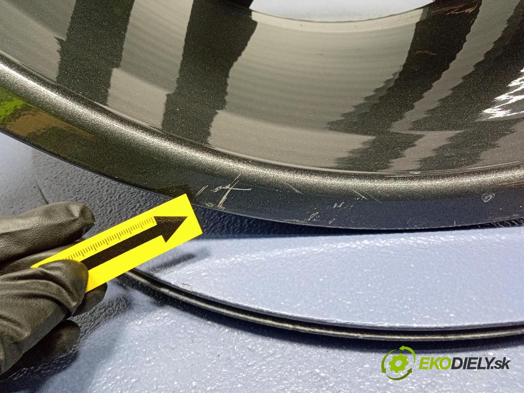 Audi SQ8 2022 Ráfky Hlinikové: 4M8601025J