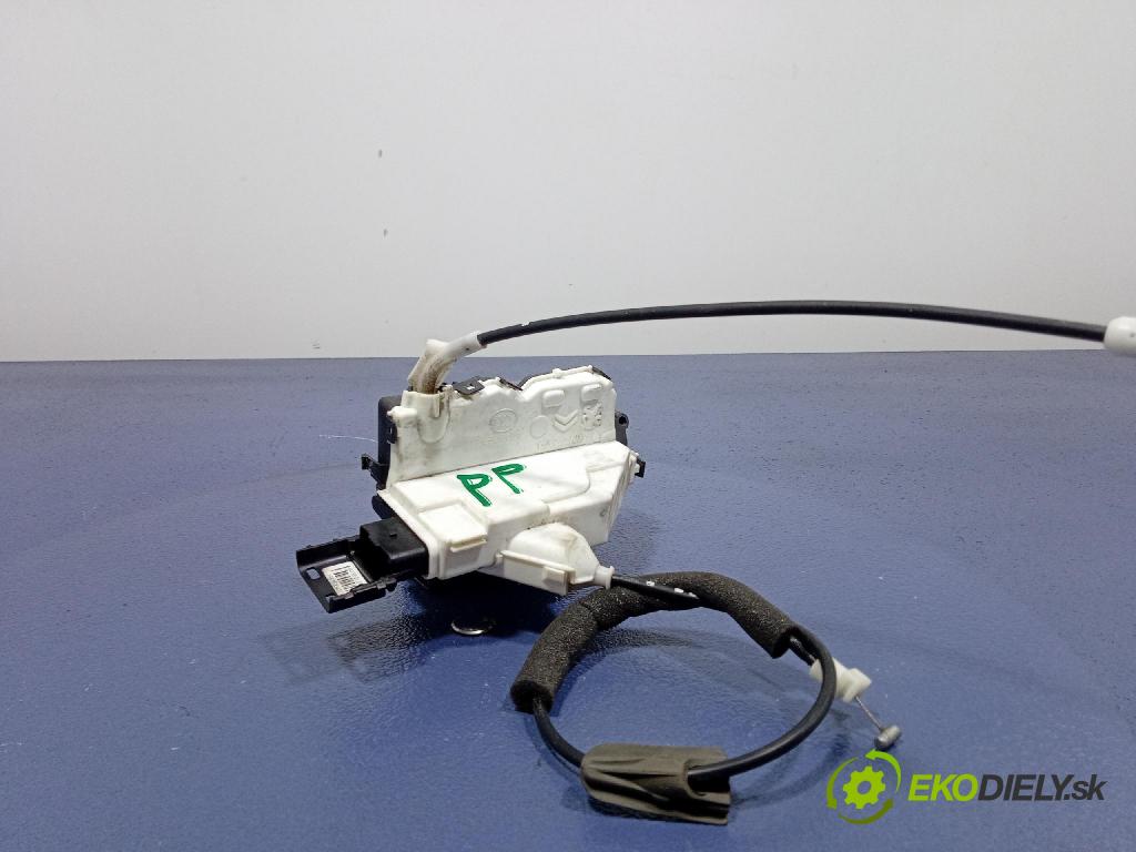 Citroen C3 2014 zámek dveře před v pravo: PSA006246