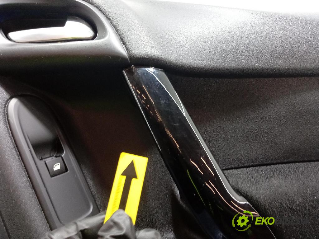 Citroen C3 2014 Čalounictví: dvere Predné Prava: 98006266ZD