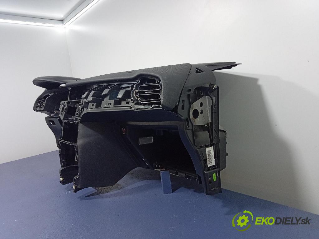 Citroen C3 2014 kokpit,pristrojová doska 98016847ZD