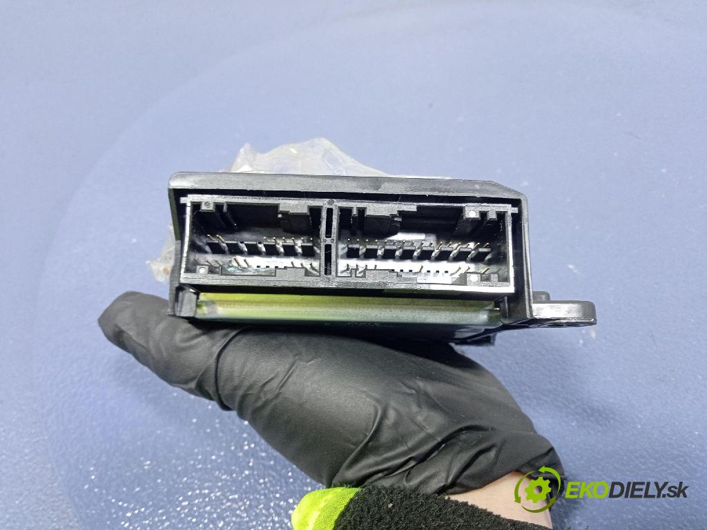 Citroen C3 2014 kokpit,pristrojová doska 98016847ZD