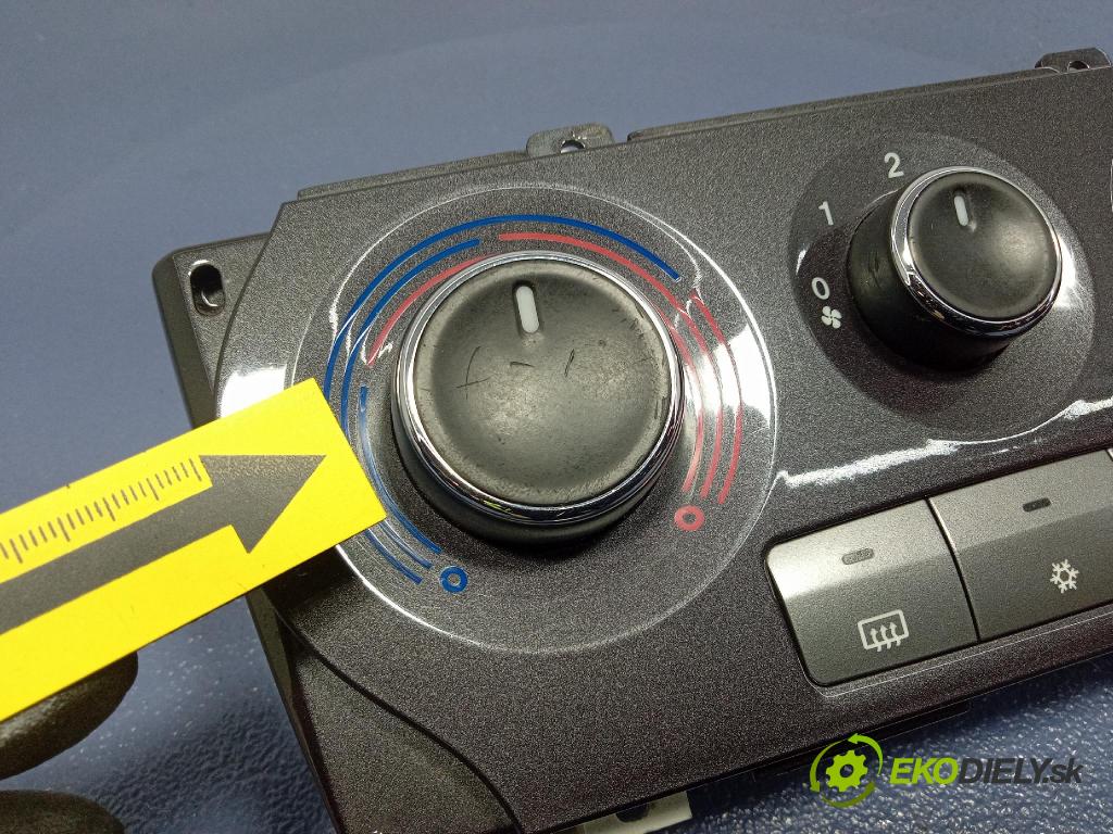 Fiat Bravo 2008 prepínač Klimatizácia: Prúd vzduchu: 5G7846100