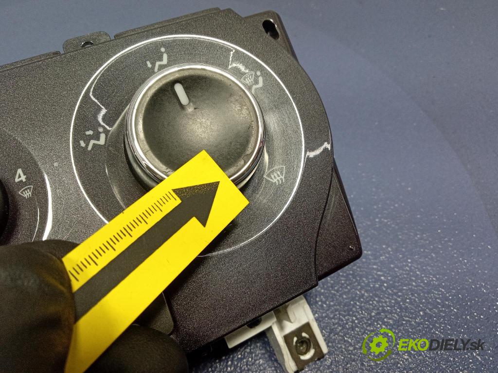 Fiat Bravo 2008 prepínač Klimatizácia: Prúd vzduchu: 5G7846100